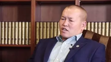 «Өмірі де, жерлеуі де айқай-шумен өтті»: тарихшы Мұхтар Шаханов жайлы айтты