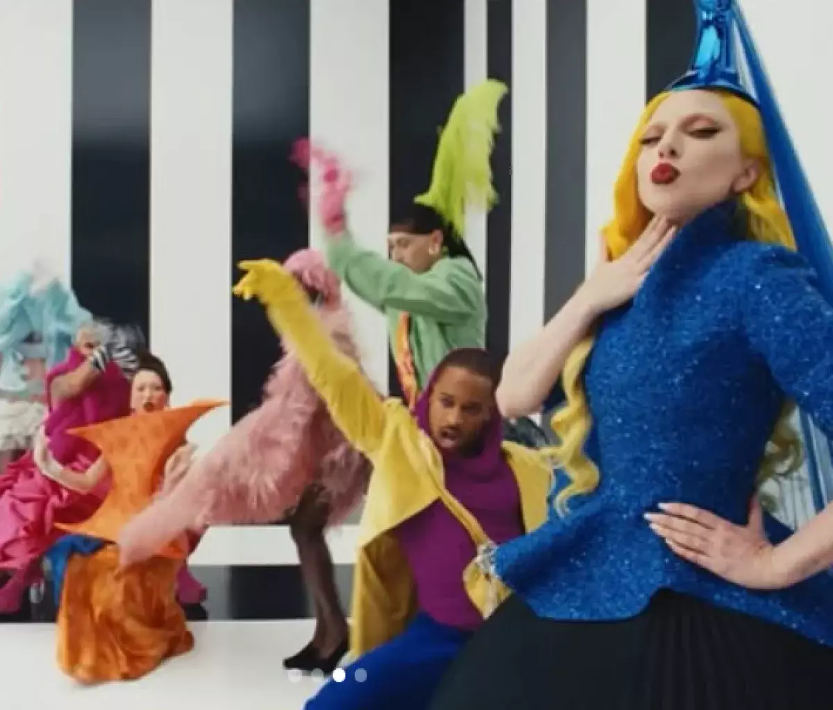 Казахстанка снялась в новом клипе певицы Леди Гаги