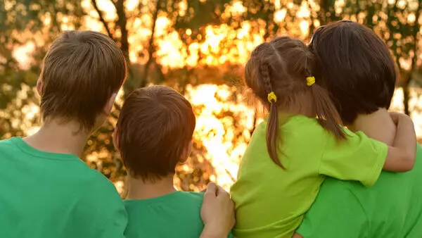 Семья укрепляет общество: как формируется демографическая политика