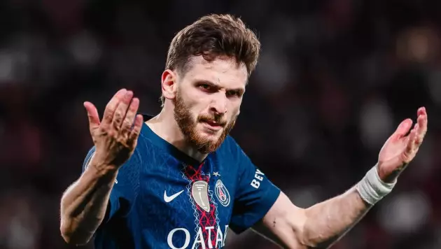 Кварацхелия уделал обладателя "Золотого мяча" и установил новый рекорд в Лиге чемпионов