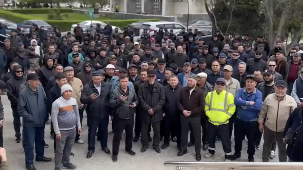 Ақтаулық жүргізушілер шетелдік көлікті заңдастыру құнын арзандатуды сұрап отыр