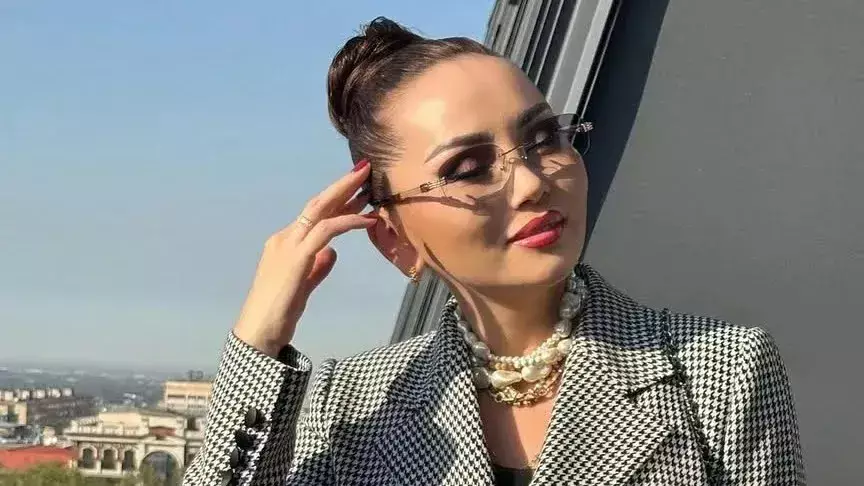 Меруерт Өтекешеваға ай сайын 1 млн теңге беретінін айтқан Баян Алагөзова желіні шулатты