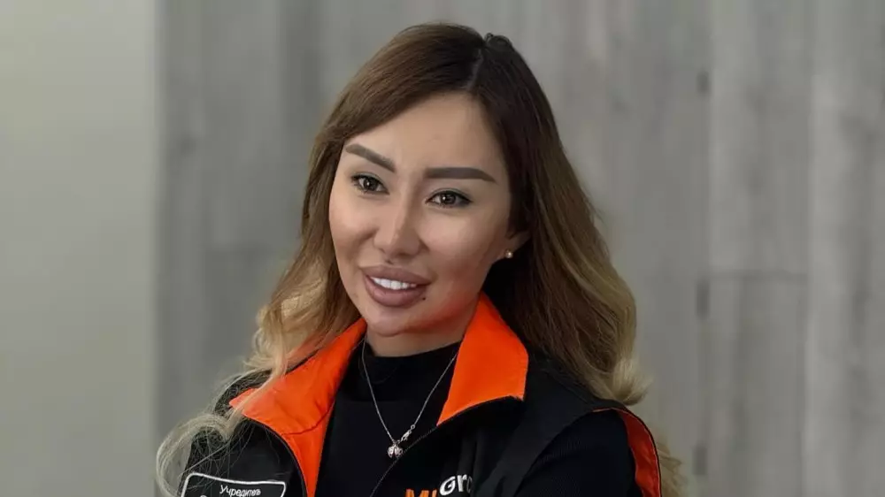 Instagram-дағы “керемет өмір“ және Перизат Қайратпен байланысы. Мөлдір Сүйіншәлі туралы не белгілі?