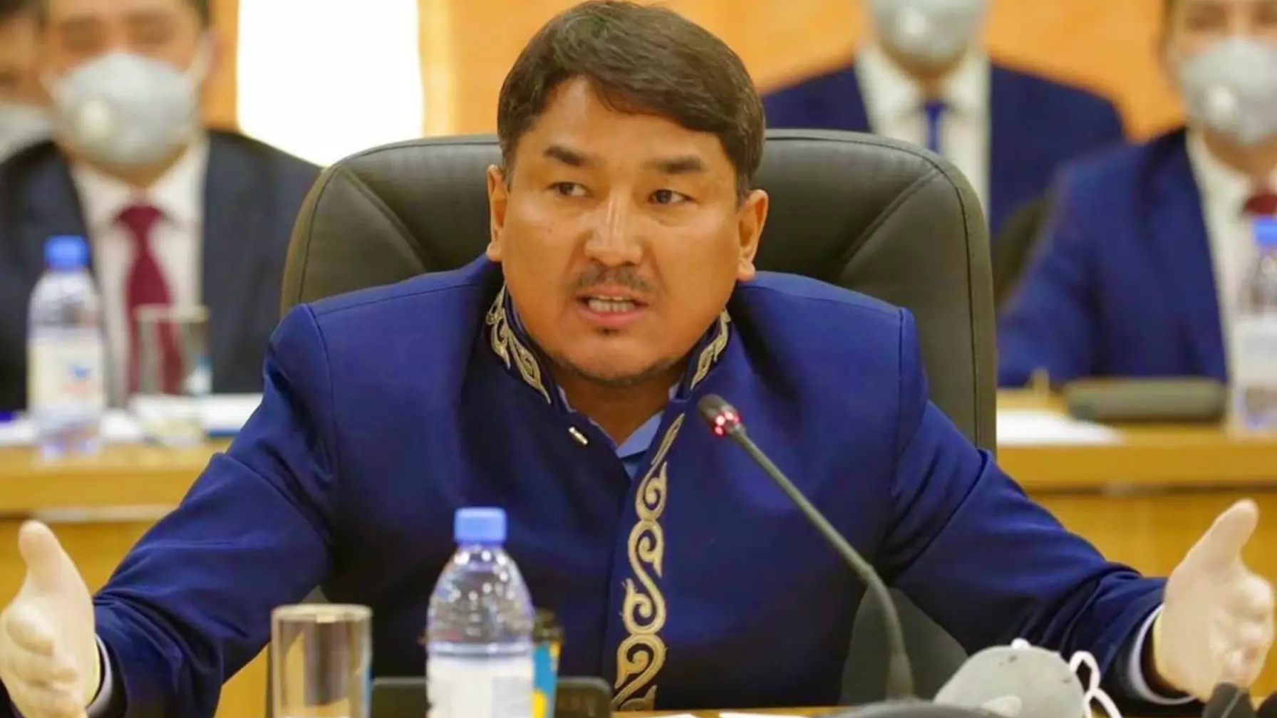 Қазақстандықтар желіде Алмасбек Садырбаевқа бостандық сұрауда