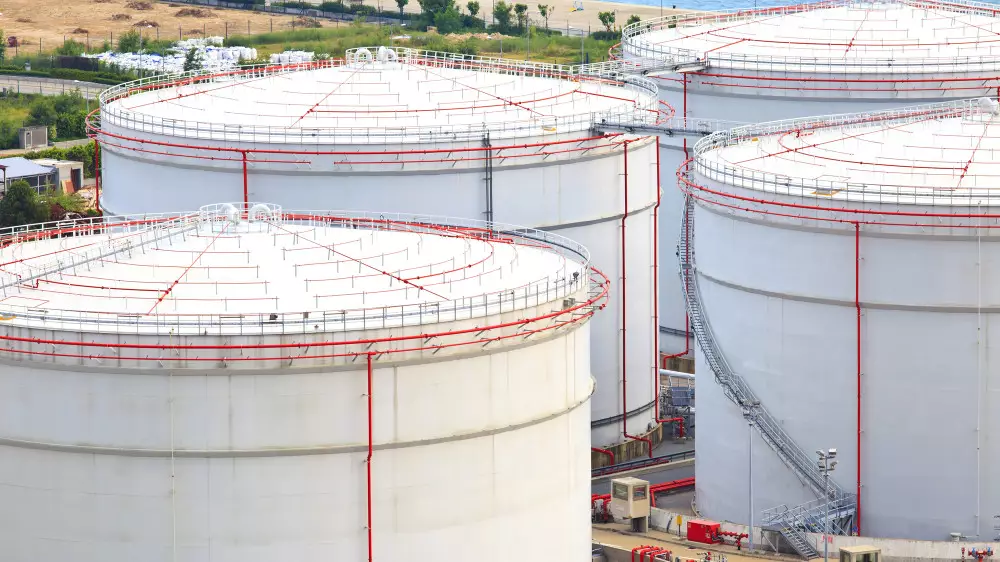 Мұнай бағасы күрт өсті: Brent маркалы мұнай 115 доллардан асты