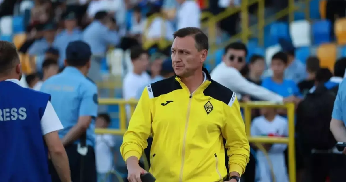  «Қайрат» клубы бас бапкерге қатысты тараған мәліметке жауап берді 