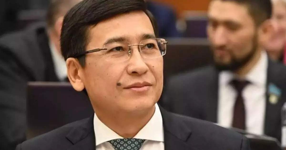  `Педагогтерді қорғаймыз`: Депутат Асхат Аймағамбетов ұстаздар үшін қуанышты хабарды айтты 