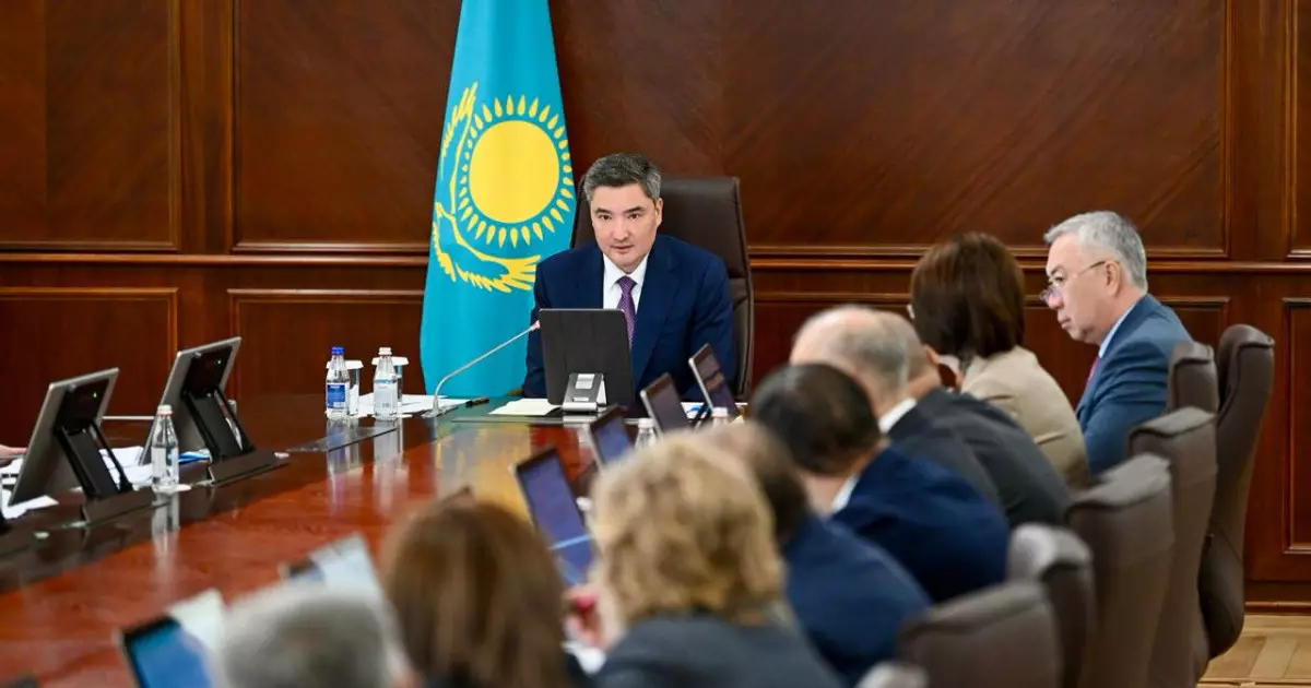  Үкіметте фармацевтикалық өнеркәсіпті дамыту мәселелері талқыланды 