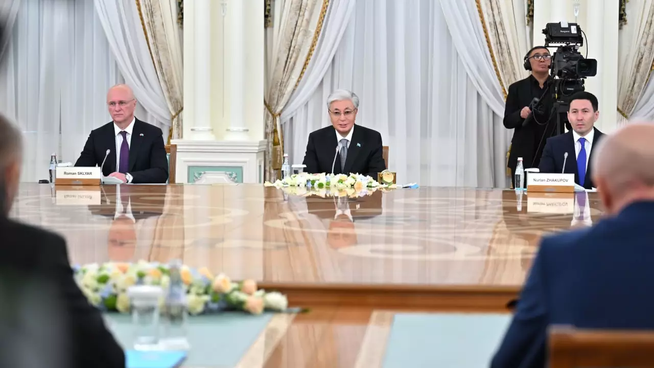 Президент Чехияның сыртқы саясатына жоғары баға берді