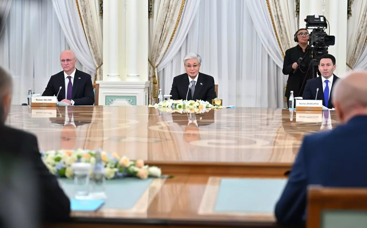 Токаев отметил значительный потенциал для укрепления отношений Казахстана и Чехии