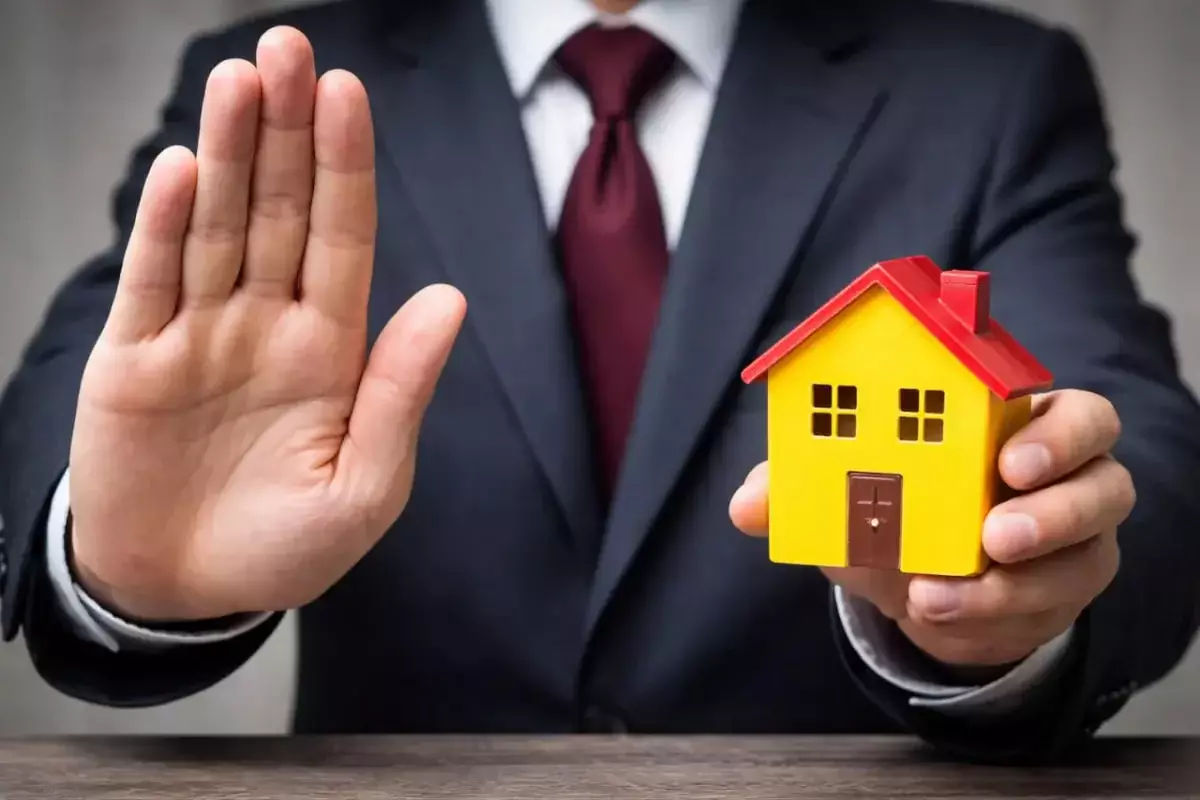 Россиянка лишилась ВНЖ в Казахстане из-за одной детали с пропиской