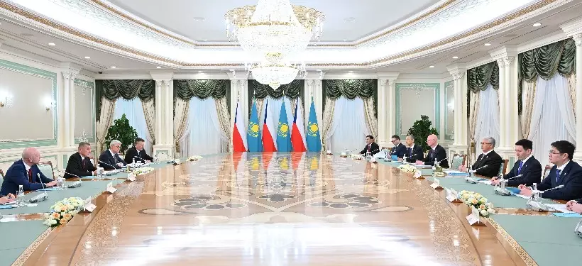 Токаев и премьер-министр Чехии Андрей Бабиш провели переговоры в расширенном формате