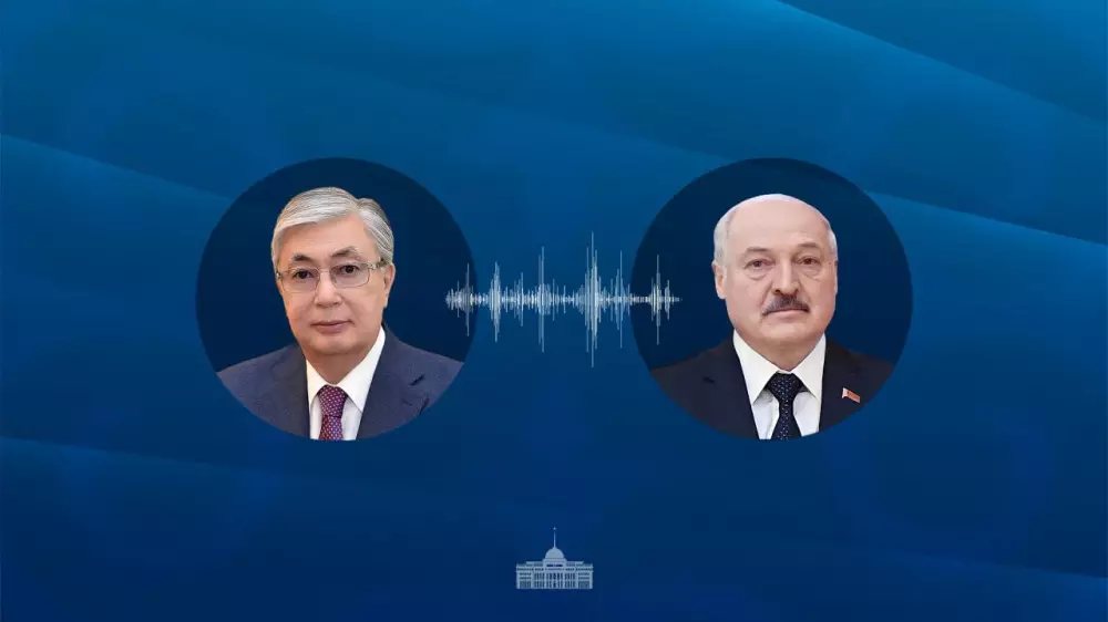 Токаев пригласил Лукашенко в Астану