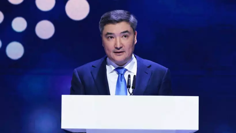 ЖИ-ға жүйелі саяси бетбұрыс керек