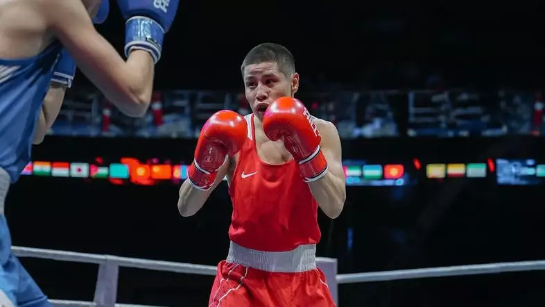«Анасымен бірге жалдамалы пәтерде тұрады»: боксшыға үйдің кілтін табыстады