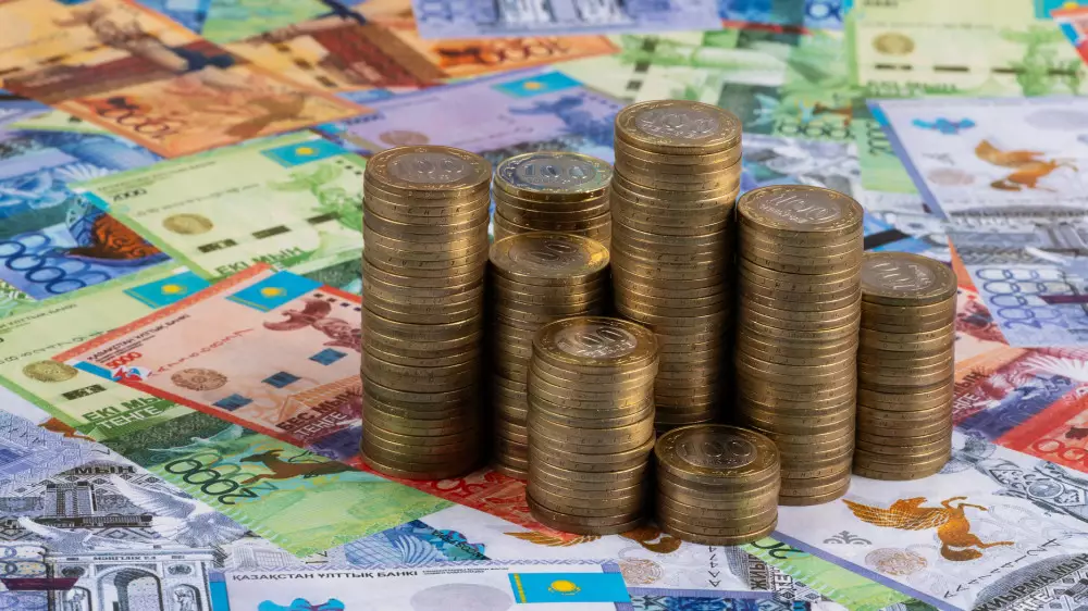 БАӘ-нің ОПЕК-тен шығуы теңгеге қалай әсер етеді: экономист үш сценарийді атады