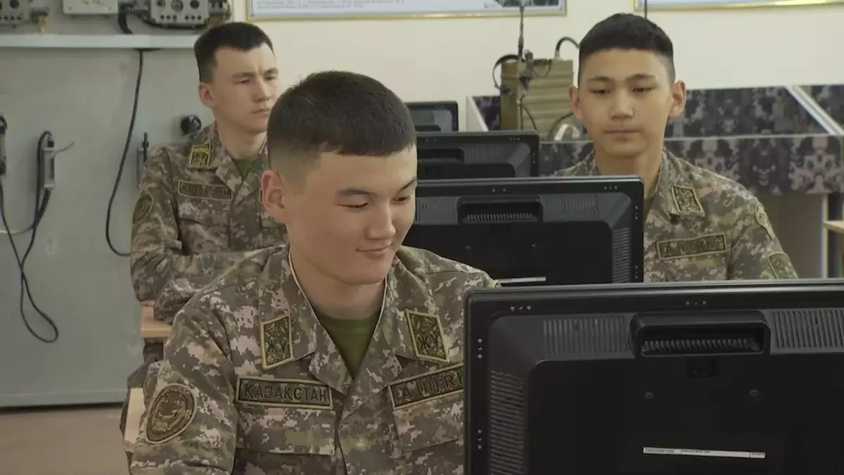 Елде әскери жоғары оқу орындарына қабылдаудың талаптары өзгерді