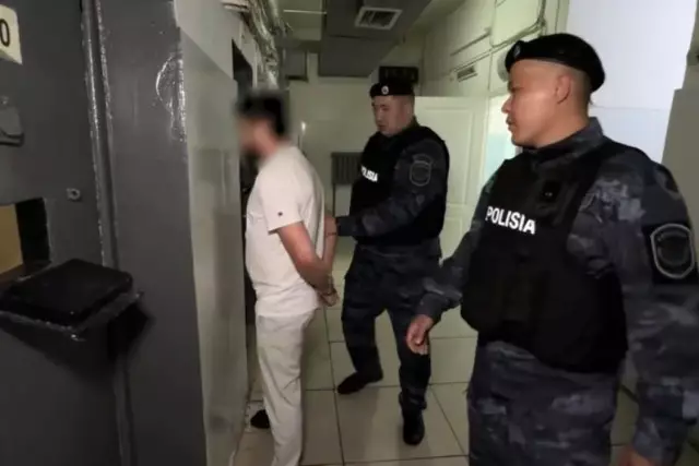 Алматыда 81 жастағы қарияны тонап кеткендер ұсталды