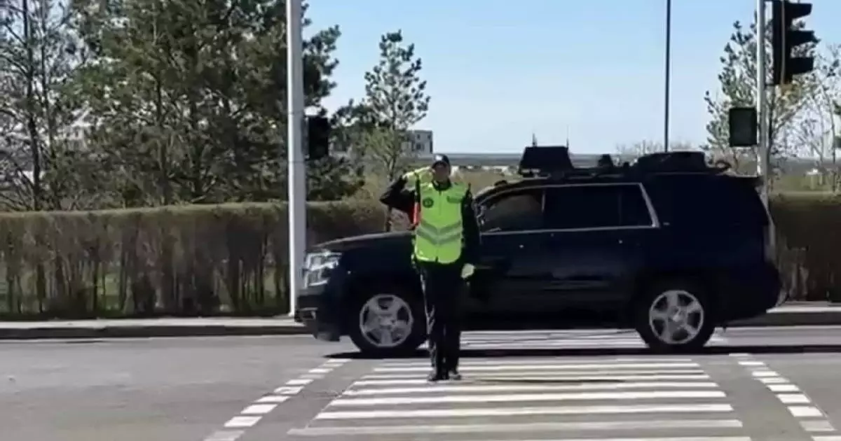  Астанчанин неожиданно стал мобилографом для полицейского 