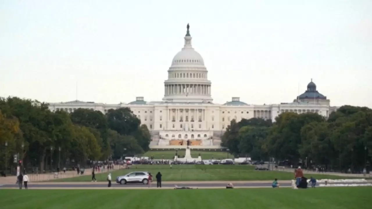 США ужесточают проверки заявителей на грин-карту и гражданство