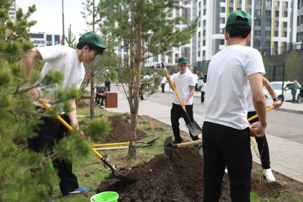 Эко-челлендж: 100 тысяч выпускников внесли вклад в озеленение Казахстана