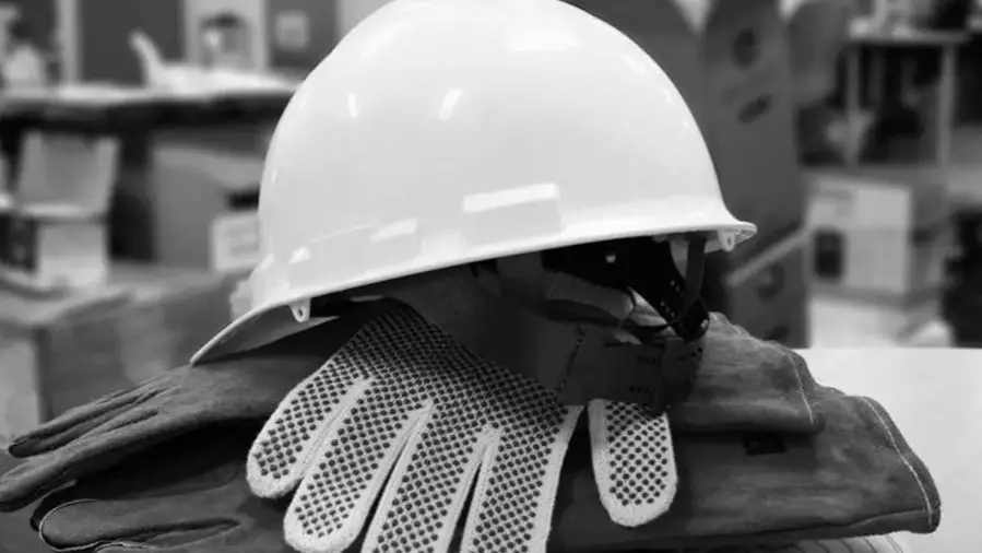 В каких сферах казахстанские рабочие чаще гибнут и получают травмы