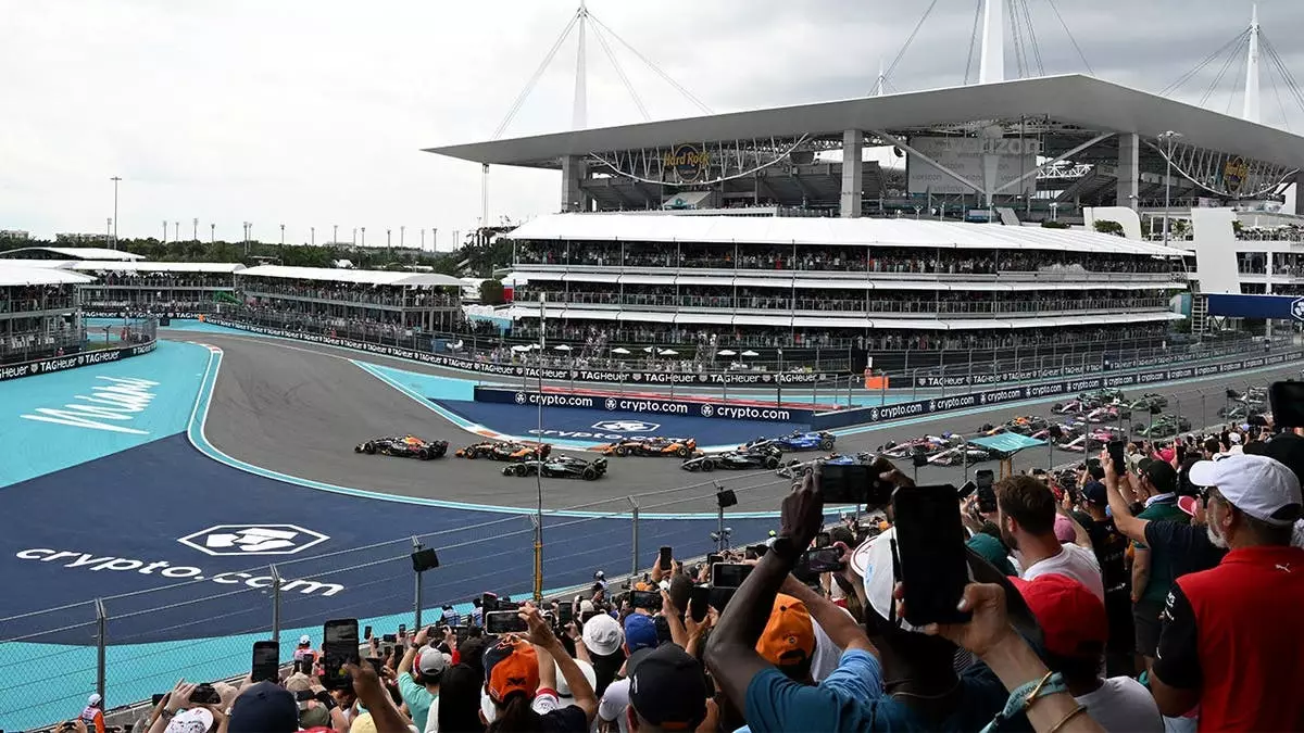 Вы не поверите, сколько стоят эти хот-доги на Гран-при Майами Формулы-1.