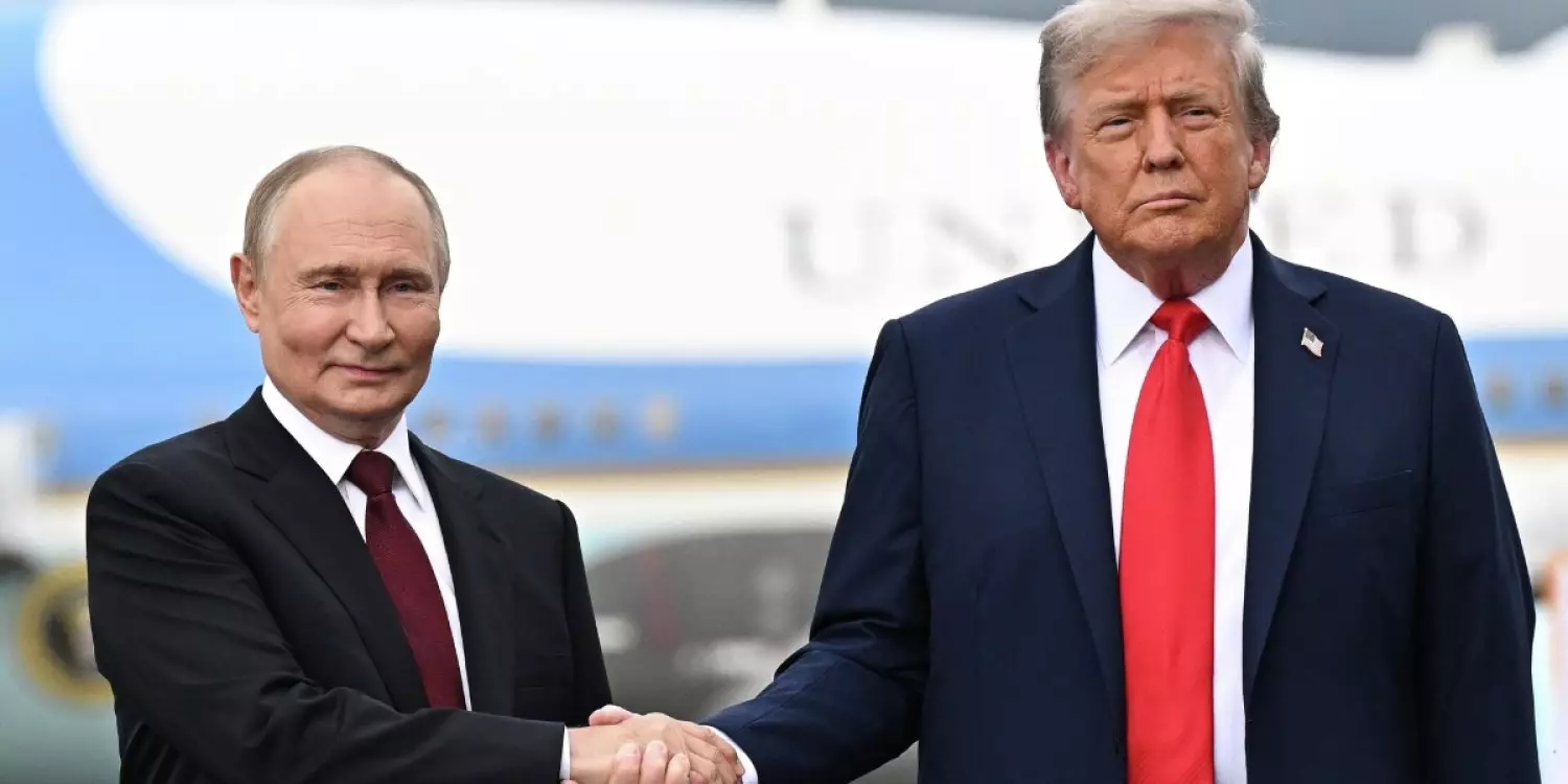 “Украинадағы соғыс тоқтай ма?”: Владимир Путин мен Дональд Трамп телефон арқылы сөйлесті