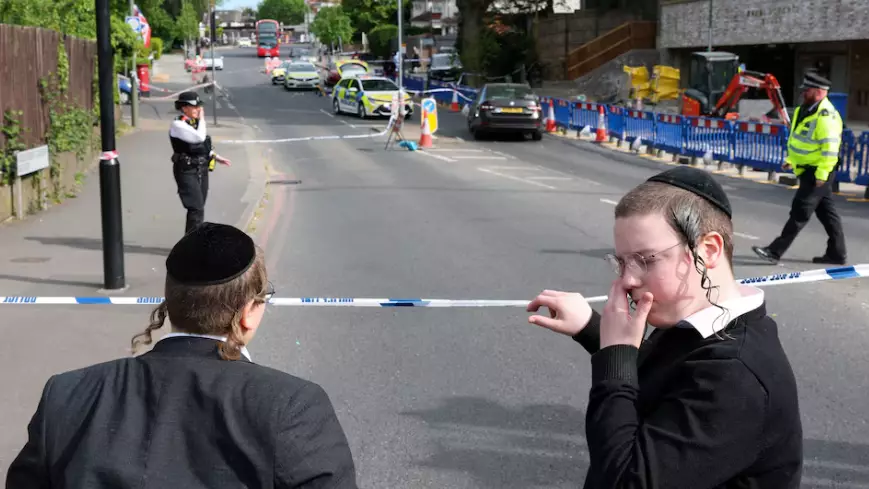Лондонда екі еврей пышақ жарақатын алды: Оқиғаны террористік акт деп бағалады