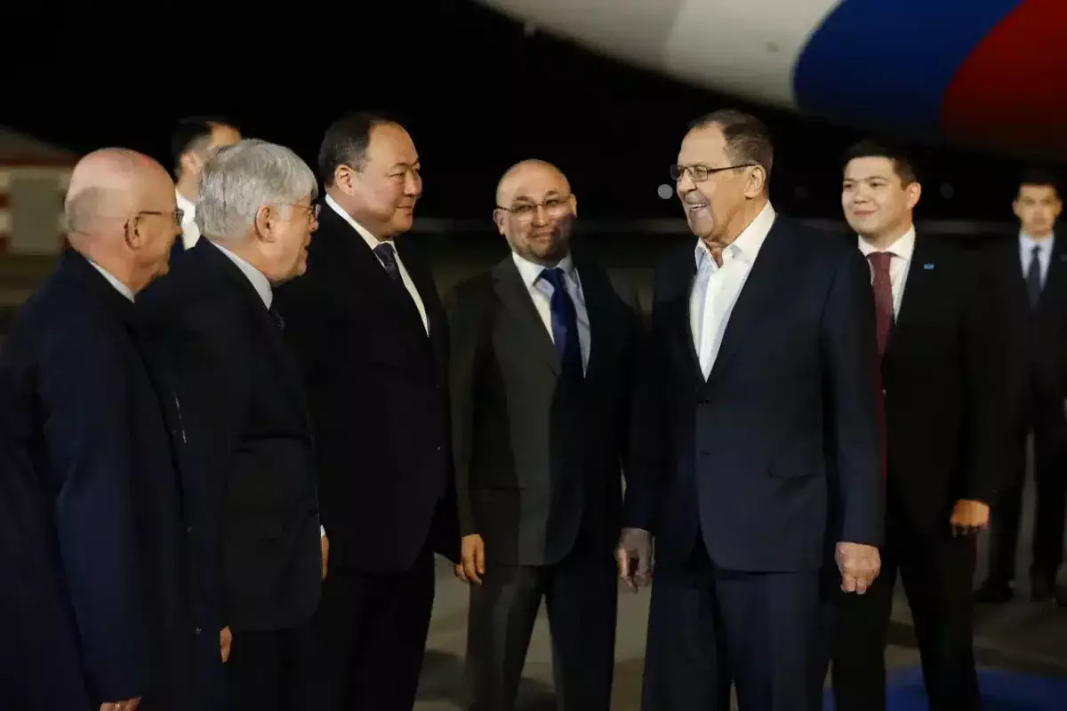 Сергей Лавров прибыл в Казахстан: запланированы переговоры с Токаевым и МИД