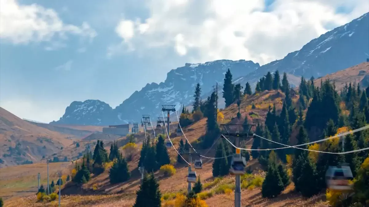 Әсерге толы қала: Алматы төрткүл дүние туристерін несімен қызықтырады