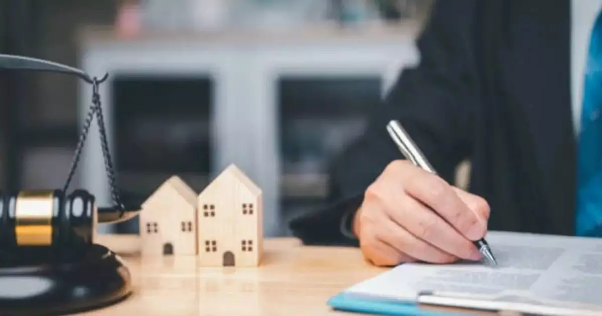  Ақтөбе облысында пәтерді таныстарына “таратқан” шенеунік 6 жылға сотталды 