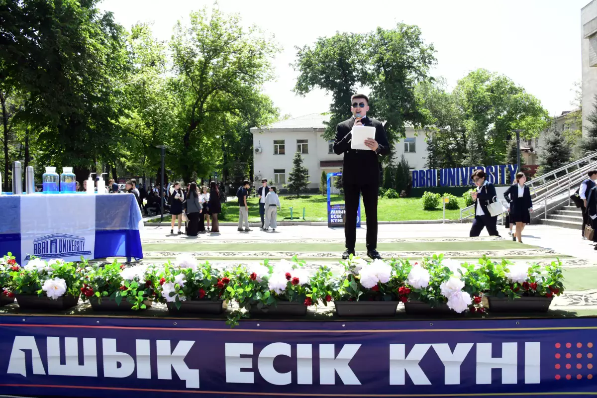 Абай университетіндегі «Ашық есік күні» апталығына мыңға жуық талапкер қатысты