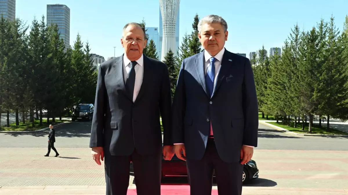 Главы МИД Казахстана и России встретились для переговоров в Астане