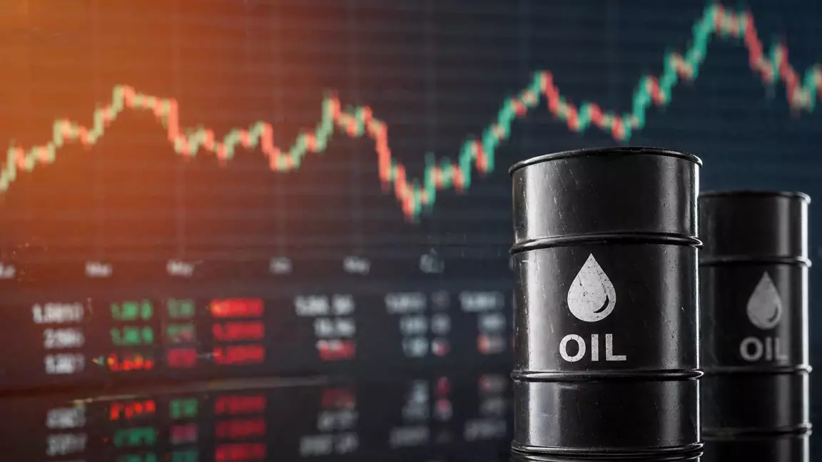 Мұнай бағасы Трамптың мәлімдемелерінен кейін 120 доллардан асты