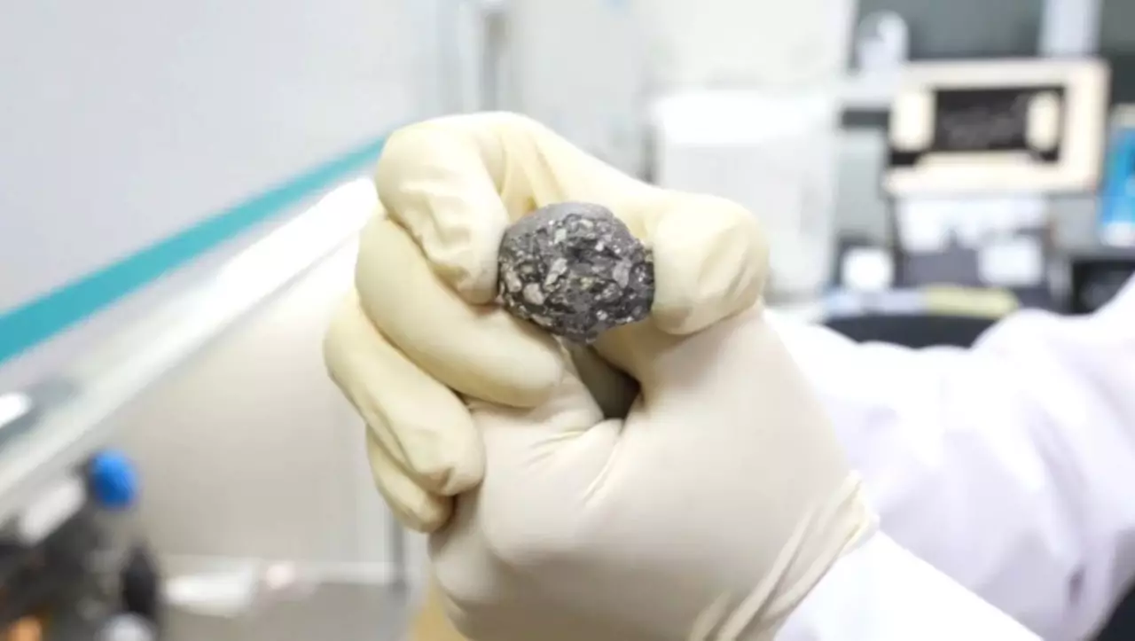 Айдан жаңа минерал табылды