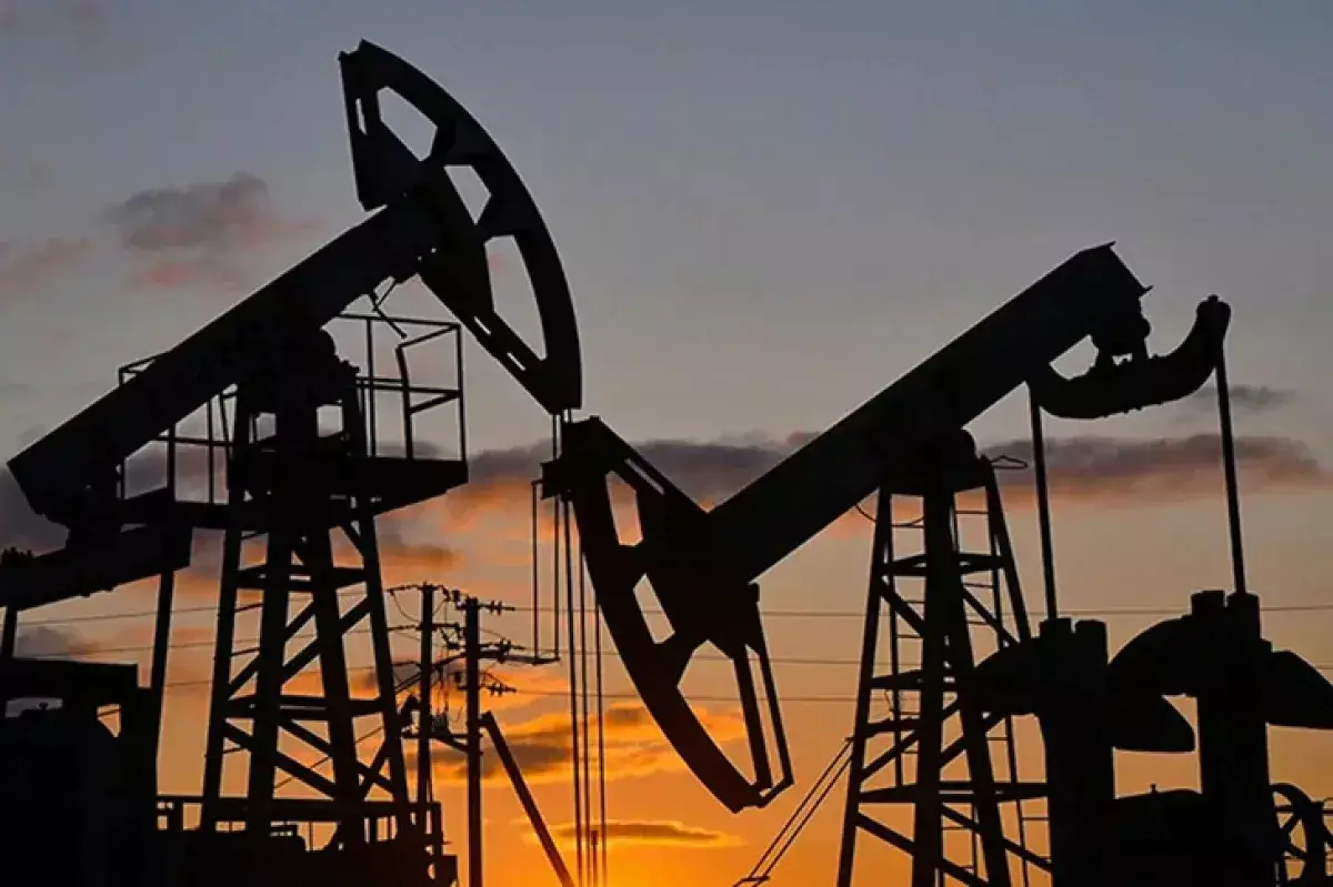 Цена нефти Brent превысила 120 долларов за баррель впервые с июня 2022 года - новости на Lada.kz 30.04.2026