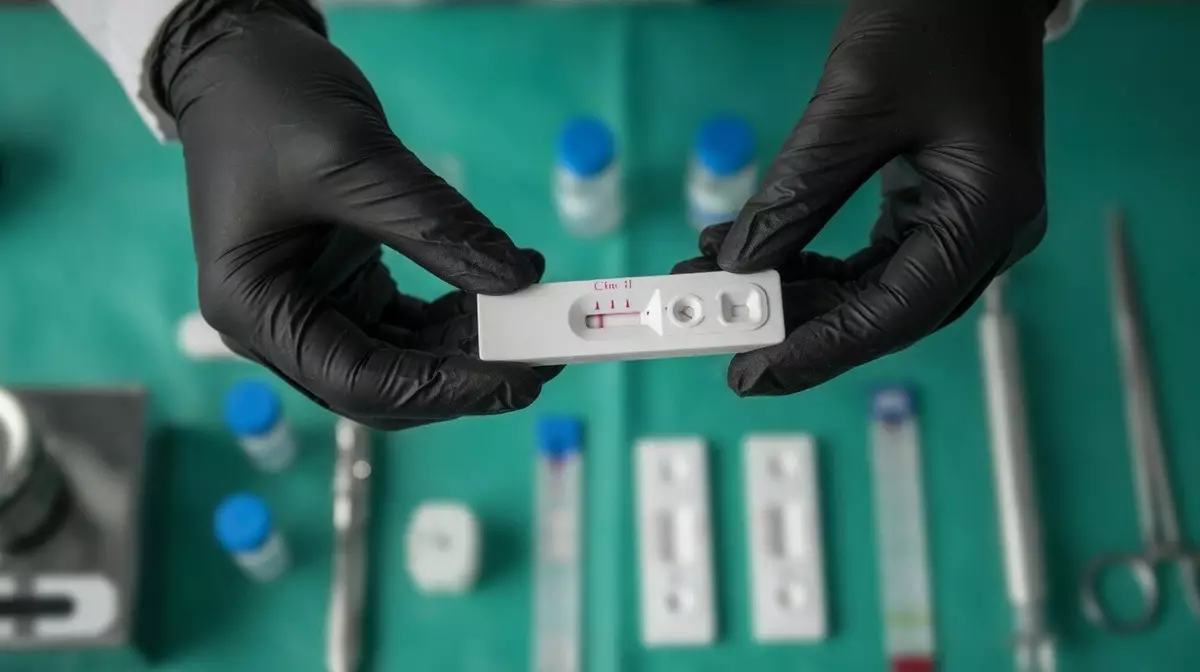 Сенат одобрил законопроект о проверках госслужащих на наркотики