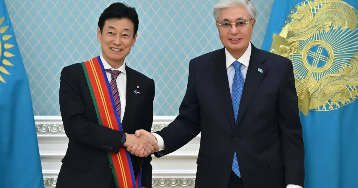  Президент Жапония Парламентінің Қазақстанмен достық лигасының төрағасын «Достық» орденімен марапаттады 