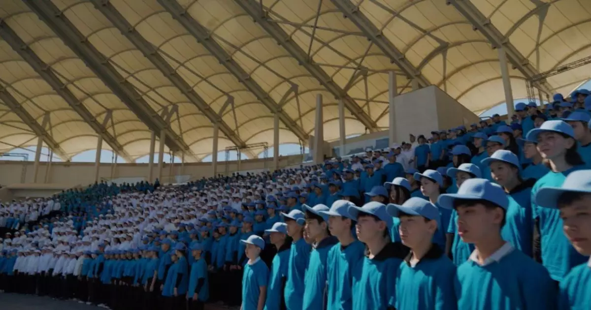   Астанада Қазақстан халқының бірлігі күніне орай ерекше музыкалық флешмоб өтті   