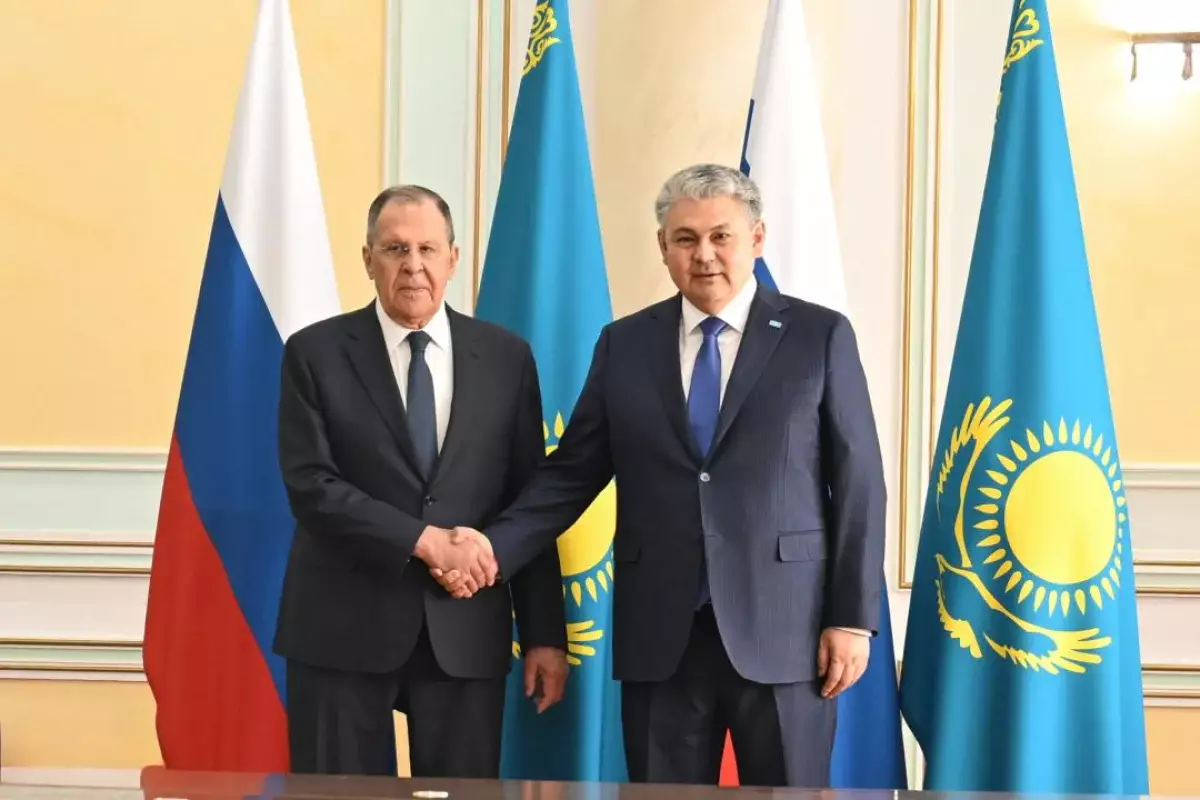 Екі ел ынтымақтастығы талқыланды: Көшербаев Лавровпен кездесті