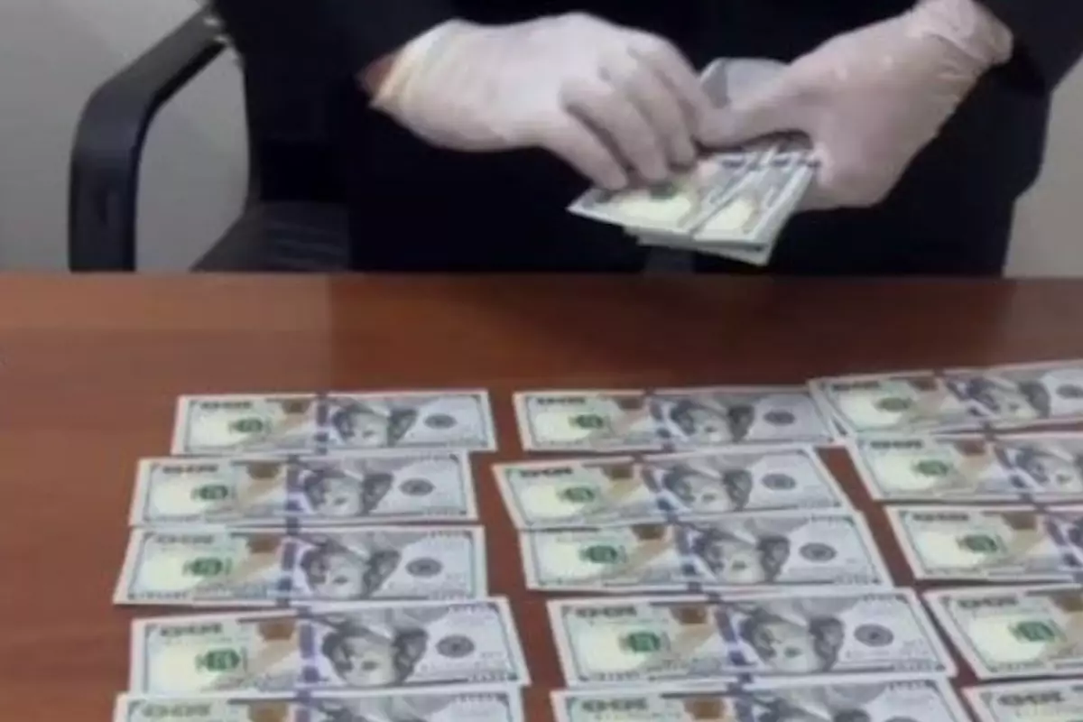 В Кыргызстане осудили казахстанцев за 70 тысяч фальшивых долларов