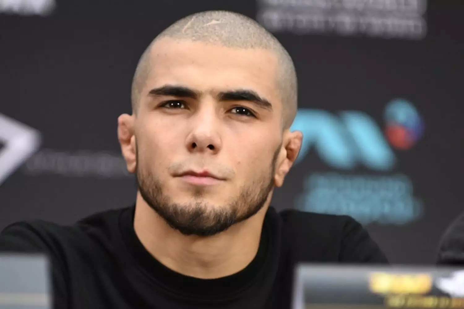 Мокаев нацелился на возвращение в UFC и требует реванш с Кейпе