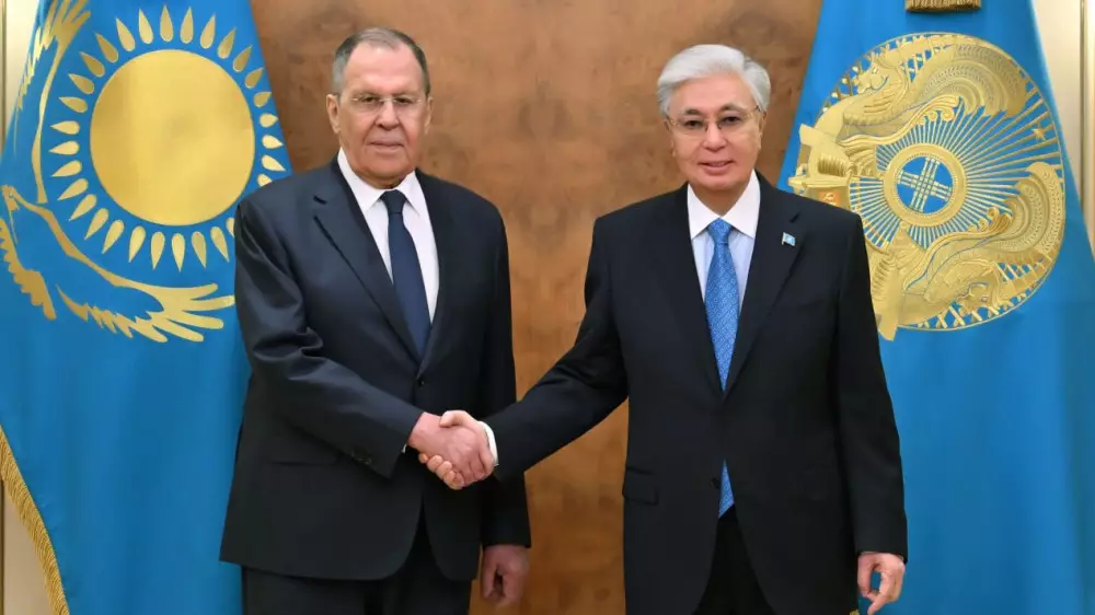 Тоқаев Ресейдің сыртқы істер министрі Лавровты қабылдады