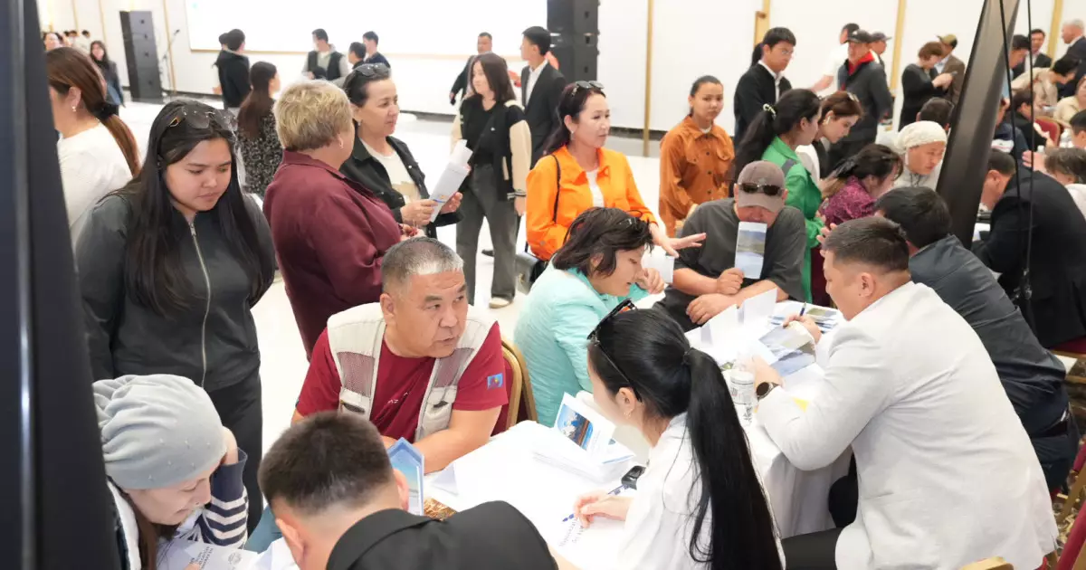   Абай университетінде бос жұмыс орындары жәрмеңкесі өтті   