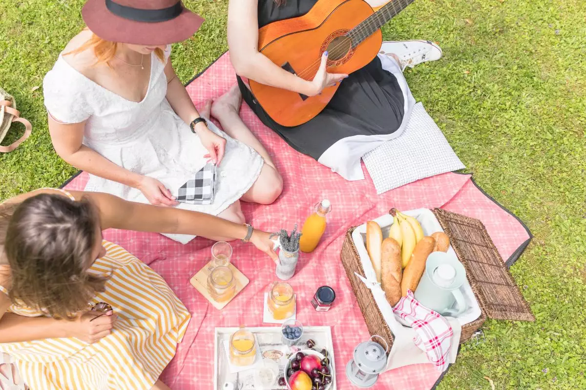 Қазақстанда кемпинг пен көкке шығуға қажет тауарлардың сатылымы 25% өсті – Wildberries сарапшылары