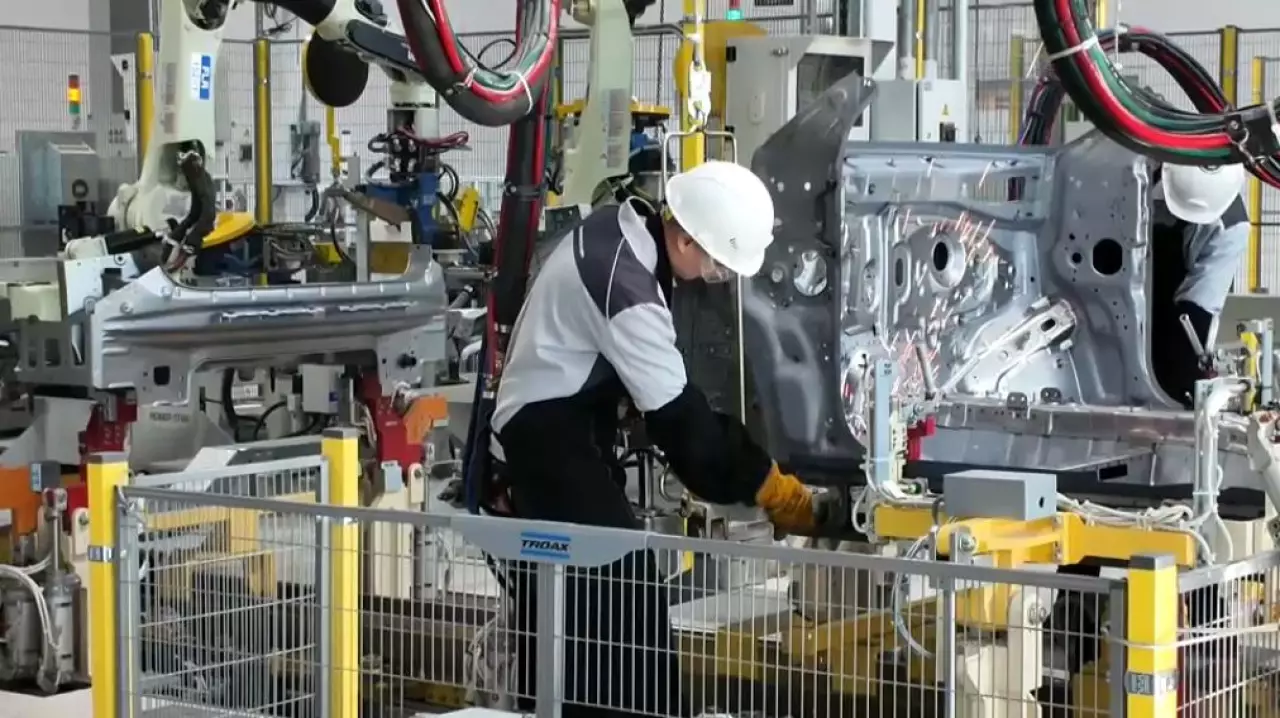 Молодёжь знакомится с производством будущего в Костанае