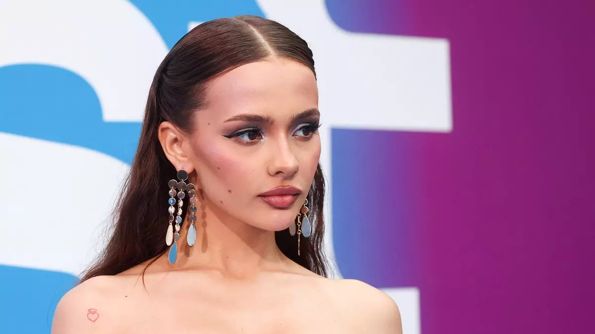 Валю Карнавал обвинили в неуважении к казахстанцам.