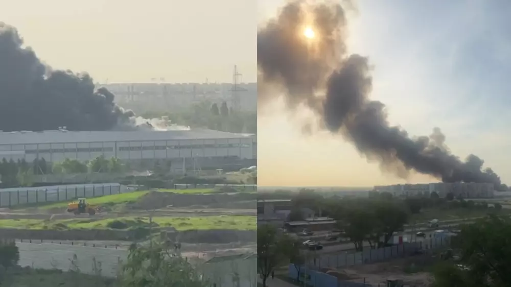 Алматы түбіндегі картон зауытында ірі өрт сөндіріліп жатыр - видео