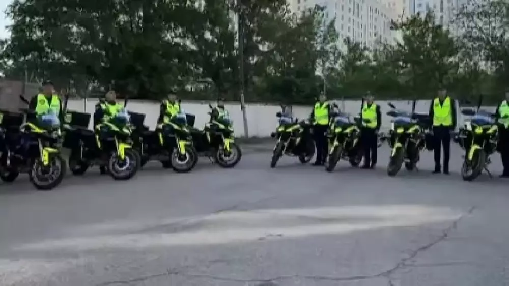 Алматы полициясы мотоциклмен патрульдеуді бастады